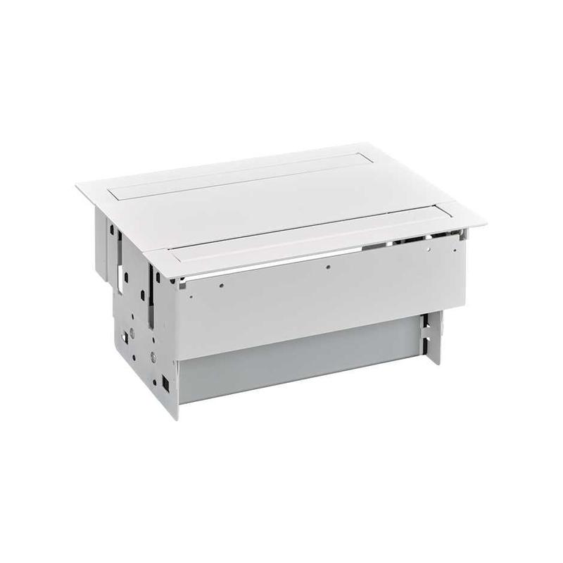 Блок розеточный врезной с крышкой двухсторон. и мет. вводом 4х2P+E 4 пустых мод. бел. Simon 400 47402000-130