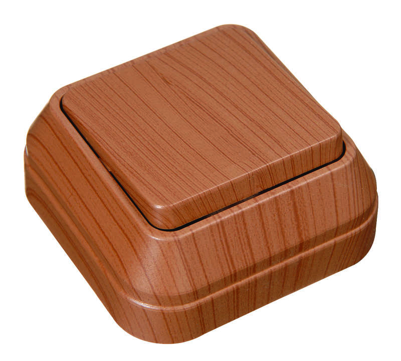 Выключатель 1-кл. ОП 10А IP20 орех Makel 45401