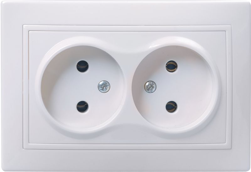 Розетка 2-м СП Кварта РС12-2-КБ 10А без защ. шторки без заземл. керам. бел. GENERICA ERK20-K01-10-K