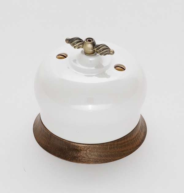 Выключатель поворотный 2-кл. ОП Фаберже 10А IP20 ретро 4 полож. в компл. с 1-м круглой рамкой Винтаж перламутр. Bironi B2-202-010/18