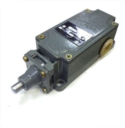 Выключатель путевой ВП-19 21Б311-67У2.11 1НО+2НЗ 10А IP67 толкатель A8014-80086036