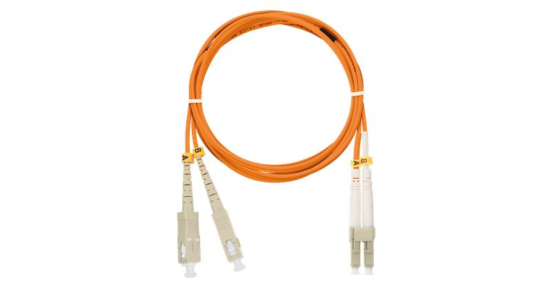 Шнур волоконно-оптический переходной многомод. 50/125мкм стандарта ОМ2 SC/UPC-LC/UPC двойн. LSZH нг(A)-HFLTx 2мм оранж. 5м NIKOMAX NMF-PC2M2C2-SCU-LCU-005