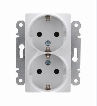 Розетка 2-м СП Lillium 10А с заземл. с панелью механизм бел. Makel 30001082