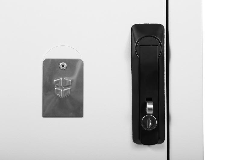 Шкаф коммутационный напольный ШТВ-1-30.7.6-43АА 30U 745х630мм передн. двер. вентил. задн. двер. стальн. лист ЦМО 1445369