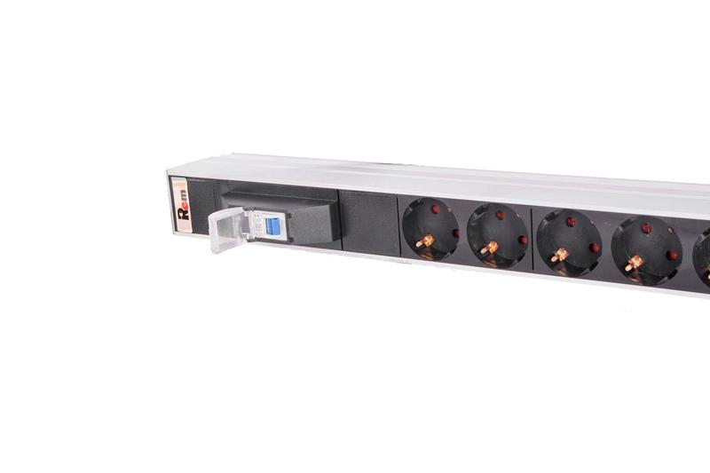 Блок распределения питания R-16-20S-A-1420-K 20хSchuko 16А базов. вертикал. клем. колодка Rem 1361994