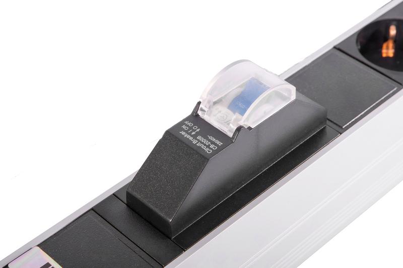 Блок распределения питания R-16-15S-10C19-A-1820-K 15хSchuko 10хC19 16А базов. горизонт. Rem 1362009