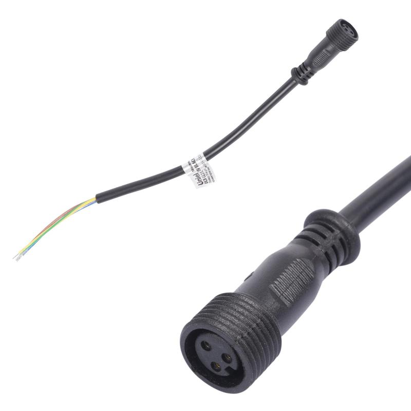 Провод UCX-LL2/L52-10M 25см 220А BLACK для подключ. в линию линейн. прожекторов 220В L52 и L53 разъем "мама" Uniel UL-00008845