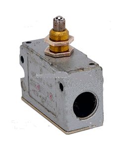 Микровыключатель МП 1204 УХЛ3 исп.01 IP40 толкатель с увеличенным ходом фронтальный гайки Электротехник ET006831