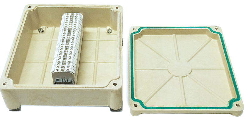 Коробка клеммная КСП-25/00/20 У2 20 клемм IP54 без кабельн. вводов Электротехник ET013217