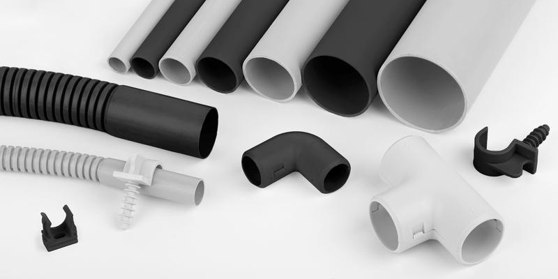 Труба гладкая ПВХ легкая d40мм черн. (дл.3м) (уп.30м) Ruvinil 54000(3)Ч