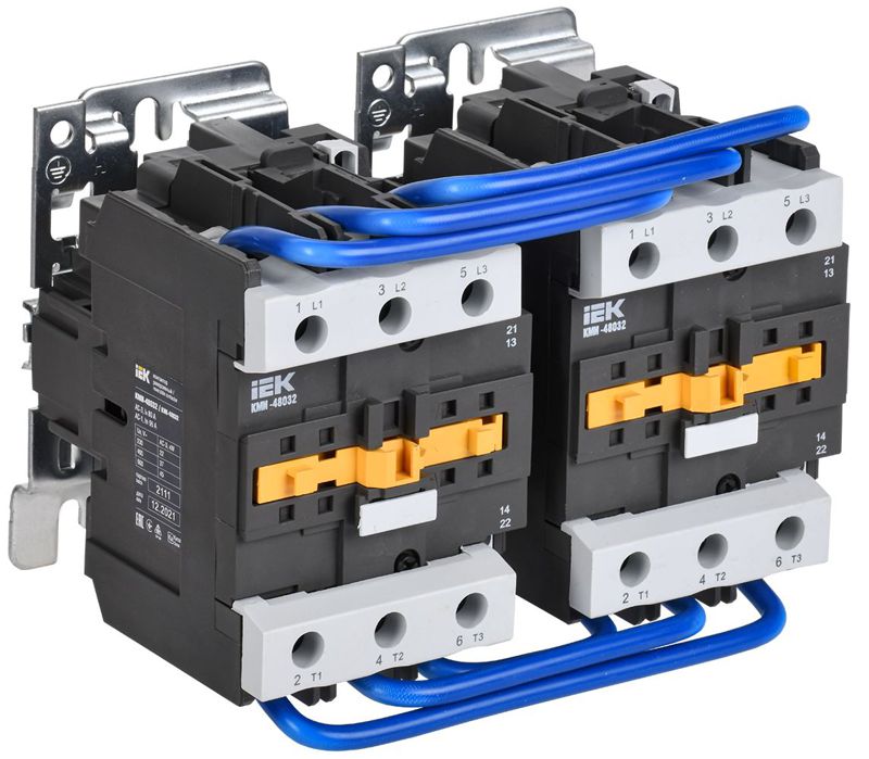 Контактор КМИ-48032 реверс 80А 230В/АС3 2НО 2НЗ KARAT IEK KKM43-080-230-22-1