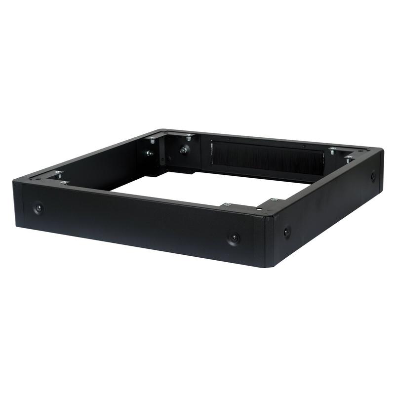 Цоколь для напольных шкафов 600х600 с щеточным вводом черн. Datarex DR-466331