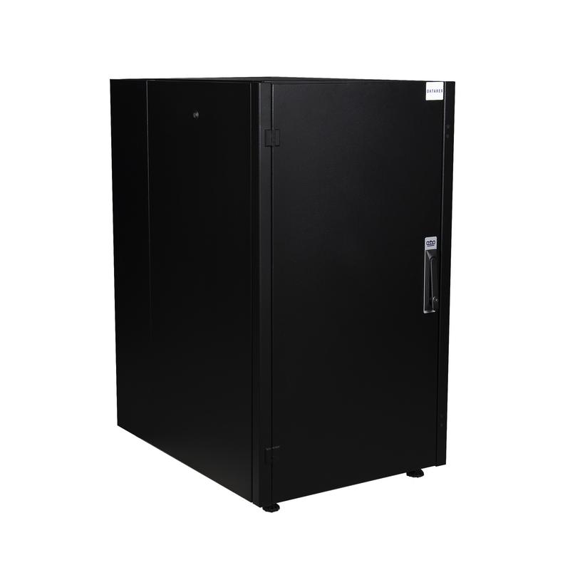 Шкаф напольный 19дюйм 22U 600х800 перед. дв. метал. задн. стен. метал. черн. Datarex DR-710111