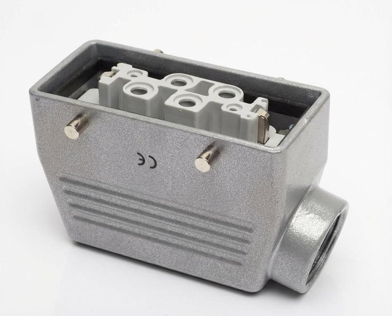 Розетка боковой ввод 6 полюсов 4х80А+2х16А EMAS EBM806PU10