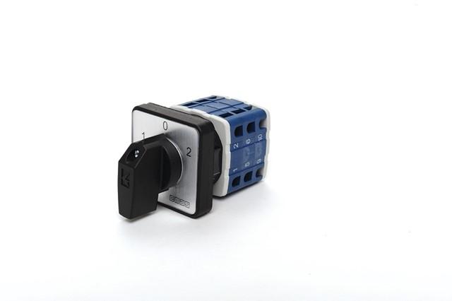 Переключатель управления двигателем трехфазный (1-0-2) 32А EMAS PSA032MS334S