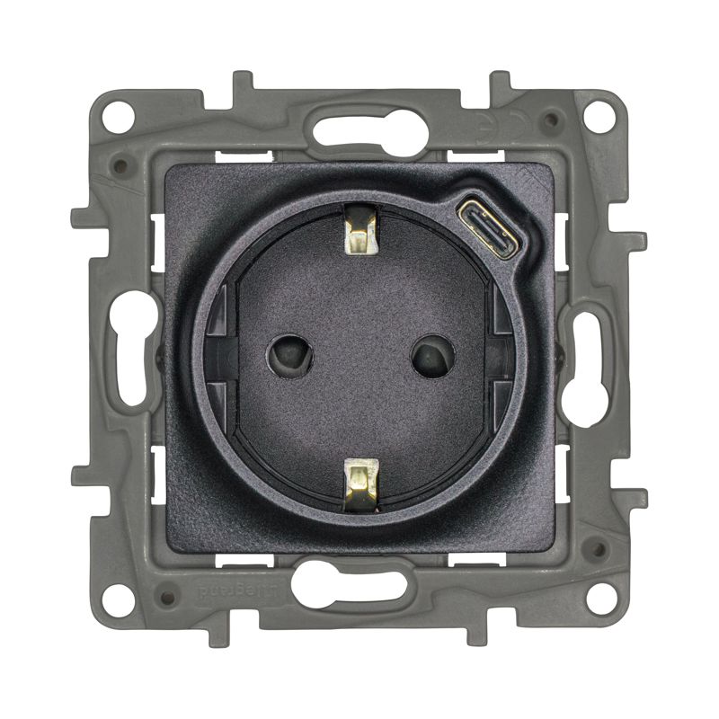 Розетка USB C Etika 16А 250В 1500мА 7.5Вт с заземл. защ. шторки безвинт. зажимы антрацит IEK 672688