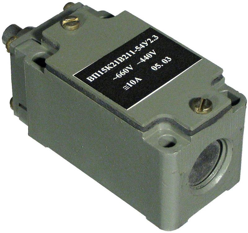 Выключатель путевой ВП-15К21А211-54У2.3 1НО+1НЗ 10А IP54 толкатель полумгновенного действия A8014-34129498