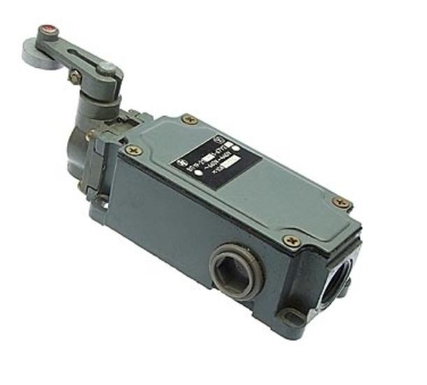 Выключатель путевой ВП-19 21Б331-67У2.14 3НЗ 10А IP67 рычаг с роликом A8014-80086234