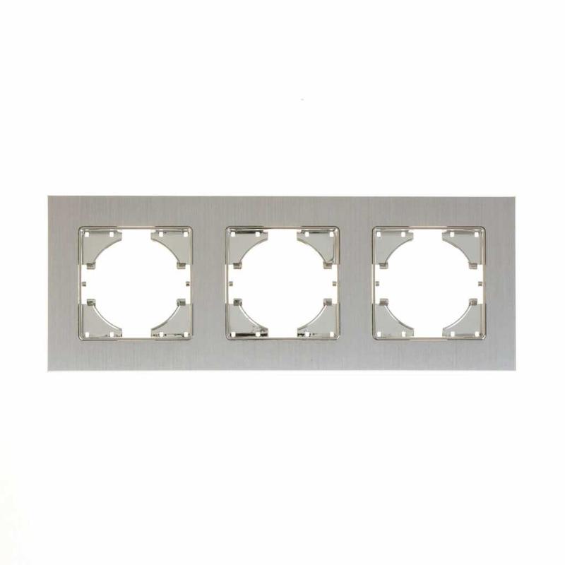 Рамка 3-местн. Ugra алюм. серебр. GUSI С1130-034