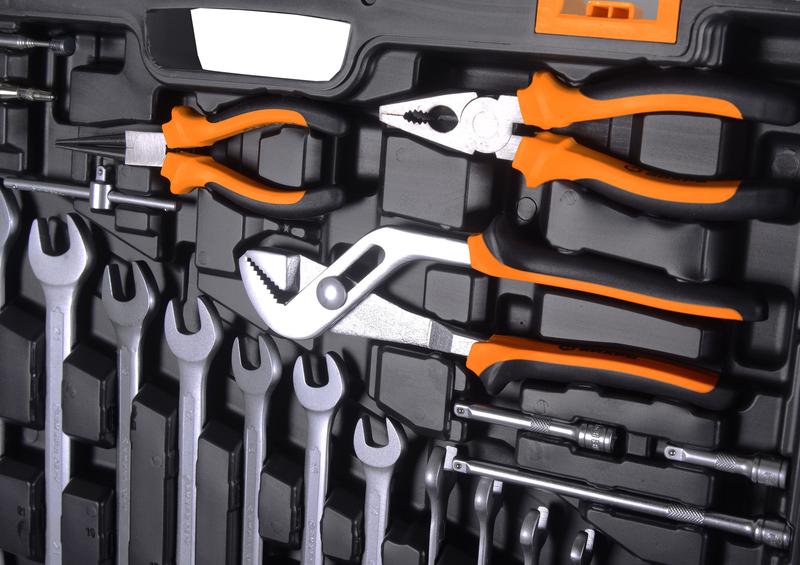 Набор инструментов 1/2дюйм 1/4дюйм CrV в кейсе 151 предмет Вихрь 73/6/7/9