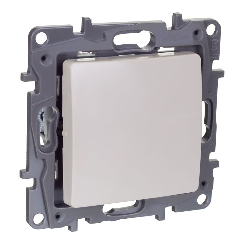 Переключатель перекрестный 1-кл. Etika 250В 10AX винт. зажимы сл. кость IEK 672349