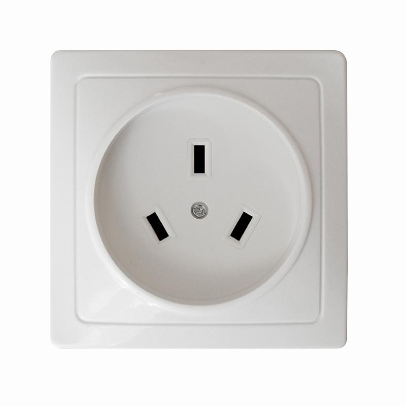 Розетка 1-м ОП 32А 250В IP20 2P+N для плиты с заземл. бел. Universal 5314