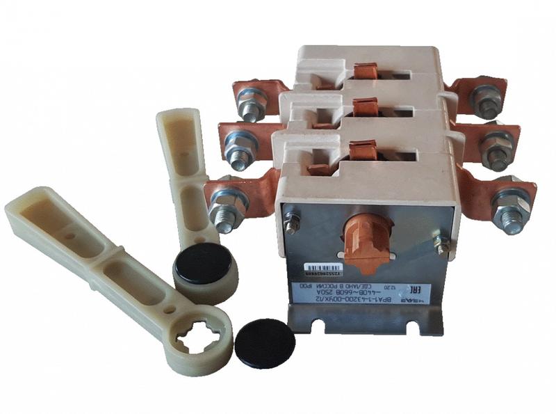 Выключатель врубной ВРА1-1-43201-00 УХЛ2 Iн 250А 3пол исп.рук.-БНН с дуг.кам. [313250232.01] ЧЭАЗ A8119-32103483