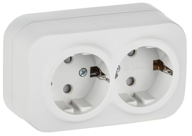 Розетка 2-м ОП GLORY РСш22-3-ХБм 16А с заземл. защ. шторки бел. матов. IEK ERH24-K01M-16