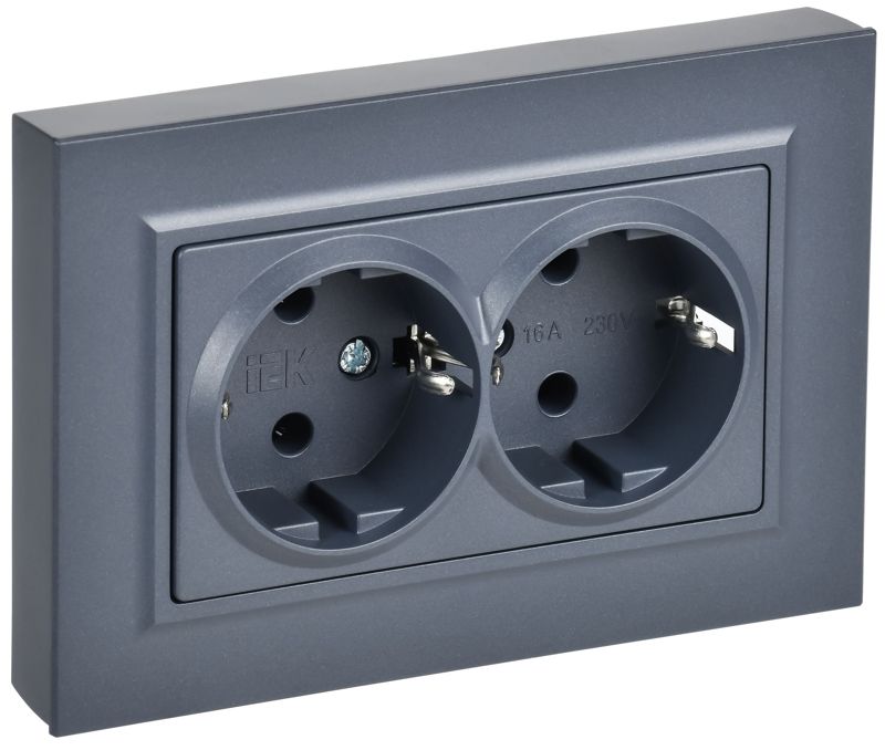 Розетка 2-м СП BRITE РСПл12-3-БрМ 16А в сборе с заземл. без защ. шторок плоская маренго IEK BR-R27-16-K35-F