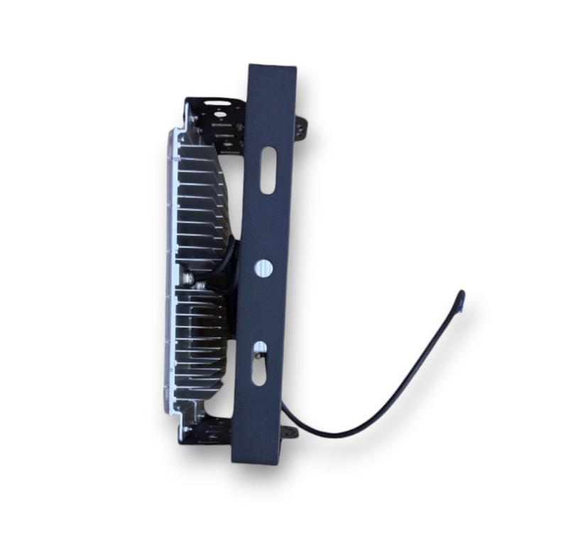 Светильник светодиодный ДСП 90Вт 5000К IP67 14400лм 85-265В 315х156х140мм промышлен. на лире KRASO PR-(V)90