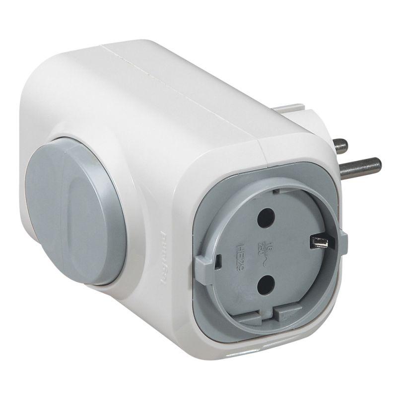 Разветвитель 2-м с заземл. 16А IP20 Элиум 2х2P+E горизонт. подкл. с выталкивающей кнопкой бел. Leg 050665