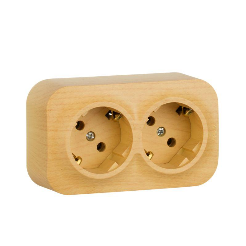 Розетка 2-м ОП Quteo 16А IP20 250В 2х2P+E с заземл. без защ. шторок дерево Leg 782273