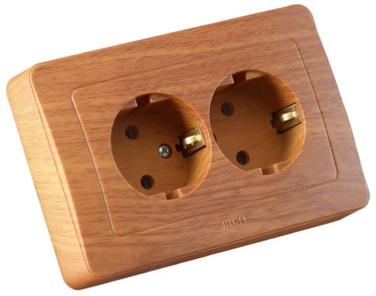 Розетка 2-м СП Мастер 16А IP20 250В с заземл. защ. шторки дуб HEGEL РС16-352-05