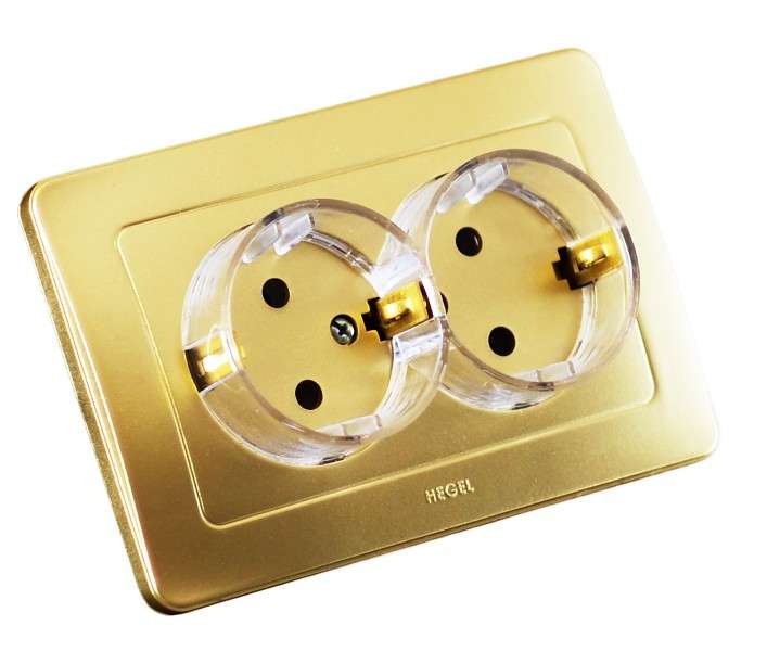 Розетка 2-м СП Мастер 16А IP20 250В с заземл. защ. шторки (стакан) зол. HEGEL РС16-382-07