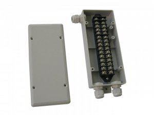 Коробка распределительная на 15 цепей IP55 с гермовводами под винт пластик. Барьер-КР-М 228557