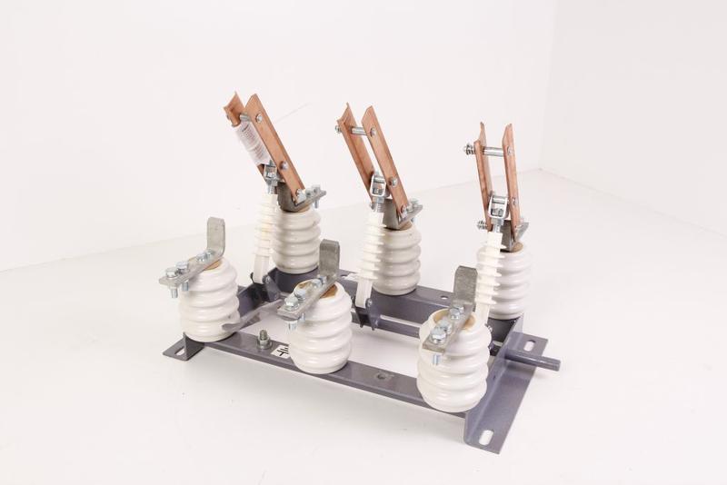 Разъединитель РВ-10/1000 УХЛ2 Электрофарфор 00000845