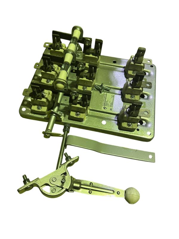 Рубильник РПС-1 (РПС-31) 100А (левый с ПРБ-0.4) Электрофарфор ЦБ-00003398