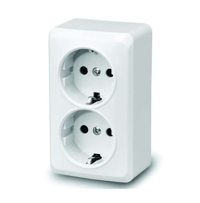 Розетка 2-м ОП Fazenda 16А IP20 250В с заземл. бел. POWERMAN 1162266
