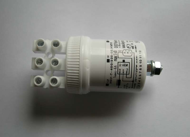 Устройство зажигающее импульс. ИЗУ-Т-400/220-02 УХЛ2 последовательного типа (трехвыводного) Клейтон НФ-00000128