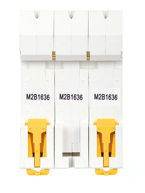 Выключатель автоматический модульный 3п B 16А M06N ARMAT IEK AR-M06N-3-B016
