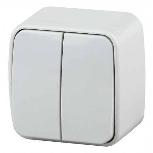 Выключатель 2-кл. ОП Polo 3-104-01 10А 250В IP20 бел. Intro Б0053537