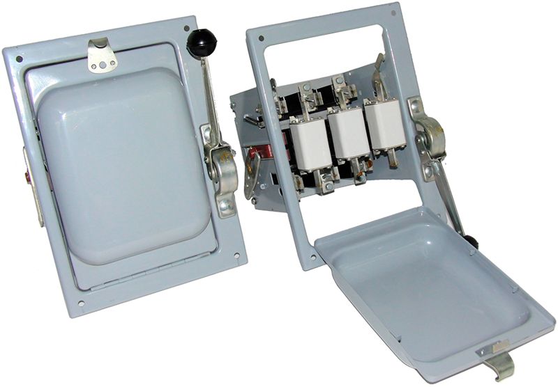 Ящик с рубильником и предохранителем